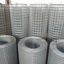 Сетка сварная из оцинкованной проволоки 25 х 25 х 1,8 мм (1 х 50 м) 1,64 кг/м 28409